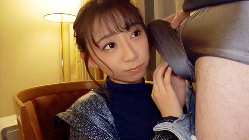 【ハメ撮り個人撮影】カメラ目線でエロいフェラする若妻まみさんに中出しチンポIN！ サムネイル画像