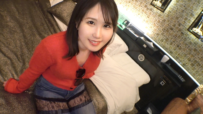 顔は童顔だけど、中身はしっかりオトナのどエロ看護師。エロ配信者としても活躍中のお姉さんが、ついにカメラの前でセックス公開！蕩け顔でち○こをしゃぶり、半年ぶりの挿入にイキ顔を晒す様子が投げ銭なしで見られます！ 【初撮り】ネットでAV応募→AV体験撮影 2348 ジャケット画像