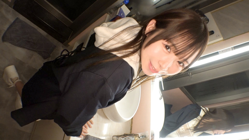「NO SEX NO LIFE！！」恋愛経験ほぼゼロで純粋そうな現役女子大生・りりかちゃん(21歳)が、緊張でガチガチになりながら初撮影に挑戦！…かと思いきや、Fカップの敏感乳首を舐められた瞬間スイッチON！「えっ…なにこれヤバい…？」って自分でも戸惑うくらいビクビク震えて絶頂寸前→そこからイラマチオ・69・杭打ち騎乗位・背面騎乗位・パイズリぶっかけまで完全制覇！撮られながら快楽に飲み込まれていく姿がリアルすぎて抜きどころしかない！素人覚醒セックス完全記録！！ 【初撮り】ネットでAV応募→AV体験撮影 2416 ジャケット画像